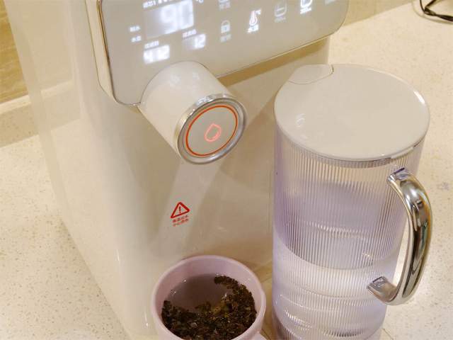 告別水質(zhì)煩惱，盡享健康生活——九陽臺式凈飲機濾芯，3年免更換，富含天然鍶元素